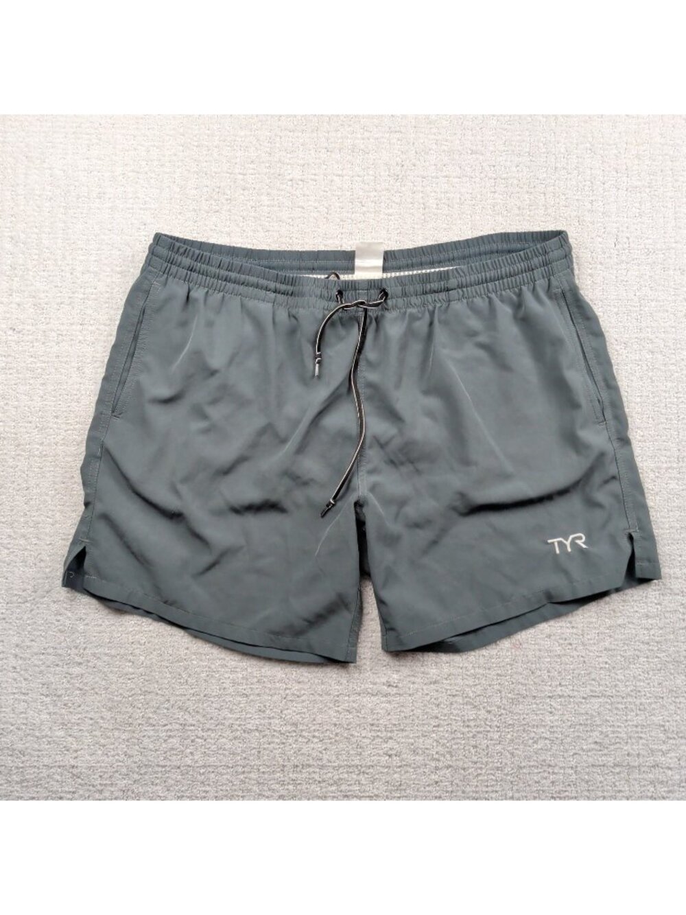 TYR Gray Elastic Waistband Athletic Swimming Shorts Swim Trunks Mesh Lined Read